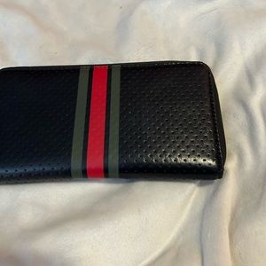 Haute Shore black wallet